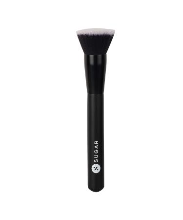 SUGAR Cosmetics - Blend Trend - 052 Kabuki (Brush For Foundation) - Soft Synthetic Bristles and Wooden Handle