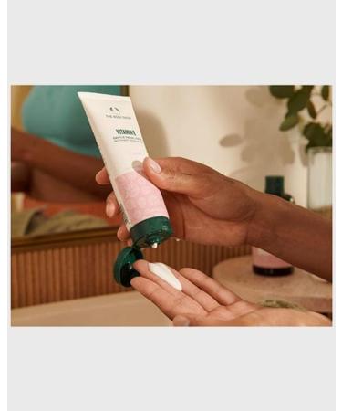Buy The Body Shop Vitamin E Gentle Facial Wash 125 ML | Vegan Non-Drying & Suitable for All Skin Types - International Shipping Available - Buy Online on GoSupps.com