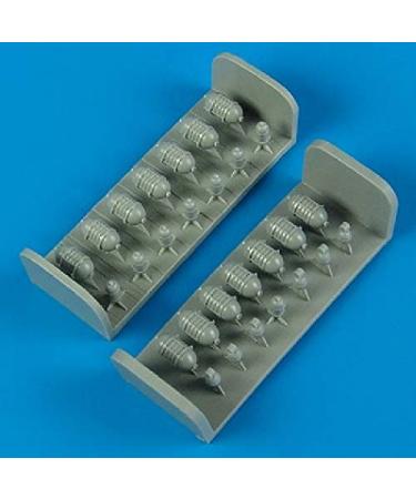 1/72 B17 Oxygen Cylinders