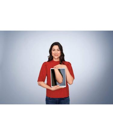 Hansaplast Scar Reduction Plasters - 21 XL Pieces (3 cm x 14.6 cm) for Visible Scar Healing | Soft & Flat Scars - Buy Online on GoSupps.com