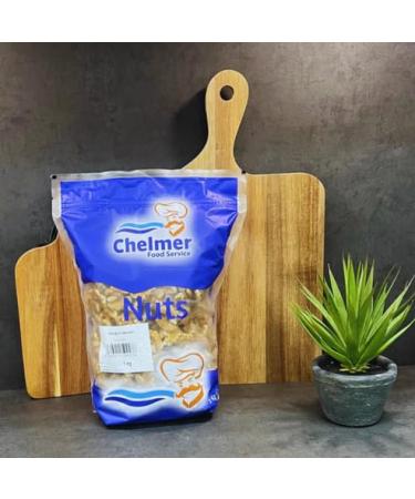 Chelmerfoods Walnuts - Halves 1kg | source of protein fiber healthy fats and vitamins and minerals. | Premium Product