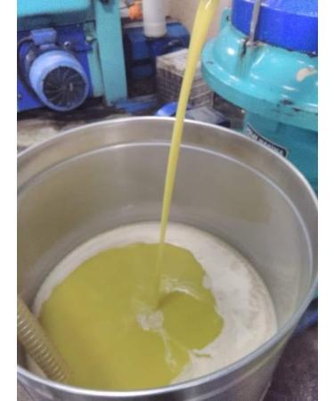 Gulluoglu Turkish Olive Oil (in the village of Eriklice ark y Tekirda ) 200 Ml-250 gr daily fresh shipment from Thrace region. - Buy Online on GoSupps.com