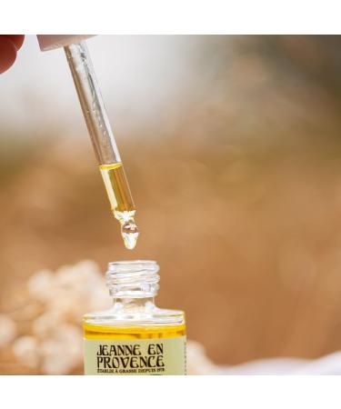  Jeanne En Provence Jeanne en Provence - Radiance Serum - Apple - Organic - Made in France - 30 ml - Buy Online on GoSupps.com