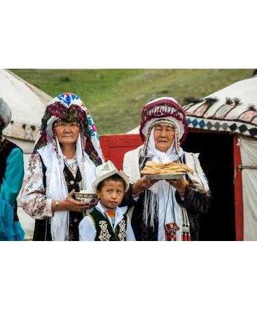 White Honey from Kyrgyzstan - Sainfoin Honey (To be tasted on bread) (175g) - Buy Online on GoSupps.com