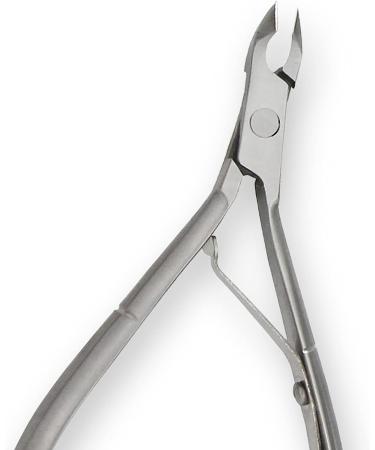 Amazon Basics Manicure and Pedicure Kit - Essential Nail Care Set - Buy Online on GoSupps.com