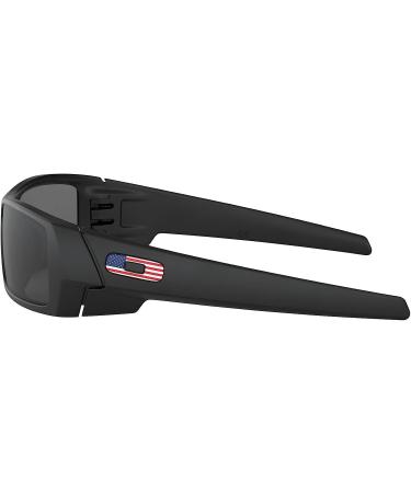 Oakley Gascan OO9014 Sunglasses Men Matte Black/Gray + Leash & VISIOVA Accessories - Buy Online on GoSupps.com