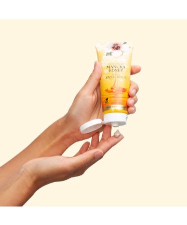 Wild Ferns Manuka Honey Gentle Facial Scrub | Exfoliating Natural Skincare | International Shipping - Buy Online on GoSupps.com