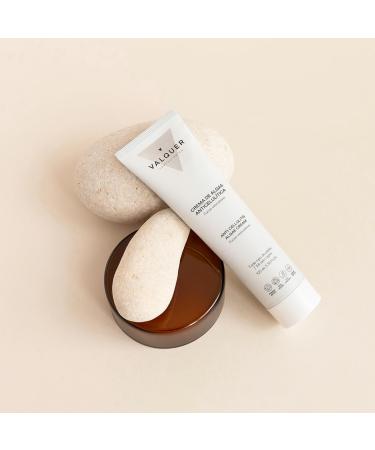 Valquer Laboratories. Anti-Cellulite Body Cream with Marine Algae 100 ml. Limited Edition. In addition to its anti-cellulite action it contains soothing and softening properties. - Buy Online on GoSupps.com