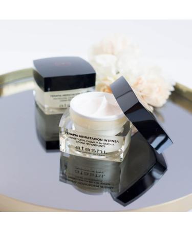 atashi | Gift Set | Intensive Moisturizing Therapy + Anti-Fatigue Illuminating Cream | 50ml + 50ml - Buy Online on GoSupps.com