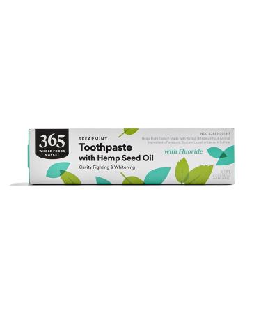 365 by Whole Foods Market Sensitive Cavity Fighting Toothpaste with Hemp Seed Oil 5.5 Ounce
