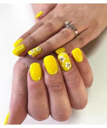 Lola Lee Gel Polish | She Is The Boss | GP136 | 15ml |Long-Lasting | Chip Proof | Soak-Off | Nail Art | Manicure & Pedicure | Easy to Apply |Salon and Home Use | LED UV Lamp - Buy Online on GoSupps.com