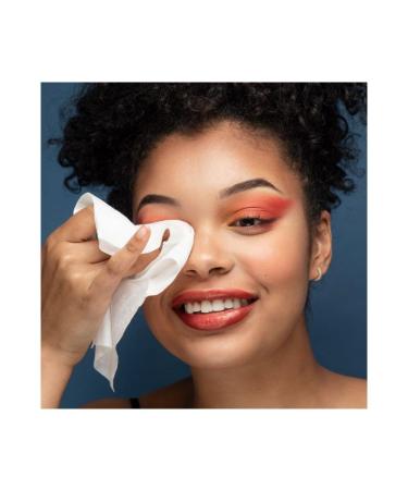 Buy Lycia Wet Wipes with Lotus Flower - 20 Pieces | Gentle & Refreshing International Shipping - Buy Online on GoSupps.com
