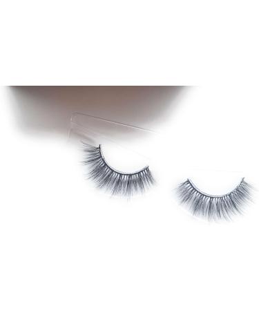 Wispy false eyelashes - Buy Online on GoSupps.com