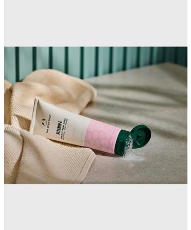 Buy The Body Shop Vitamin E Gentle Facial Wash 125 ML - Vegan & Non-Drying for All Skin Types | International Shipping Available - Buy Online on GoSupps.com