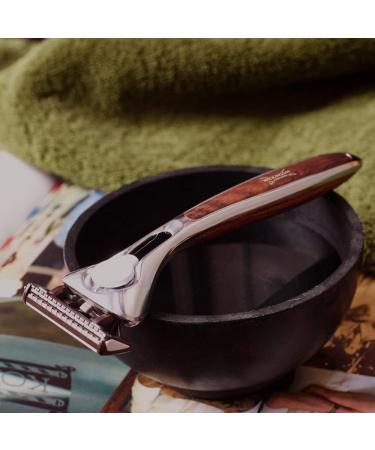 Wilkinson Sword Quattro Men's Razor Vintage Edition - Premium Shaving Experience | 1 Pack - Buy Online on GoSupps.com