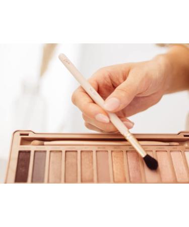 Nalula Blender Brush - Perfect for Shading & Blending Eyeshadow | Shop Internationally - Fast Shipping - Buy Online on GoSupps.com