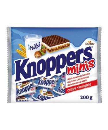 1 mini buttonhole in a 200g bag of candy, food.