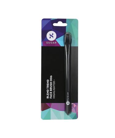 Buy SUGAR Cosmetics Blend Trend Face Brush - 006 Highlighter | Best International Shipping - Buy Online on GoSupps.com