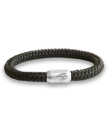 The original equestrian sport horse sport horses jockey club sailtaw bracelet with horses engraving handmade high -quality magnetic closure diameter 8 mm women men unisex black 19.0 centimeter