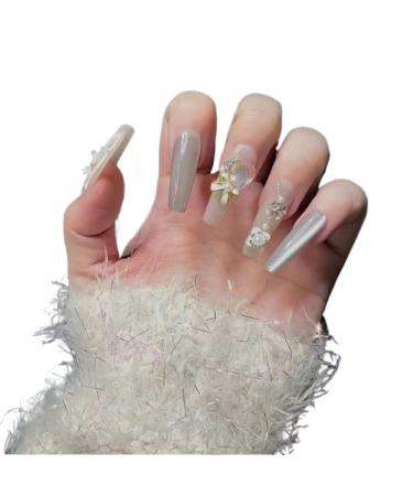 Temperament manicure clear manicure wearing a whitening extended nail patch.(S)