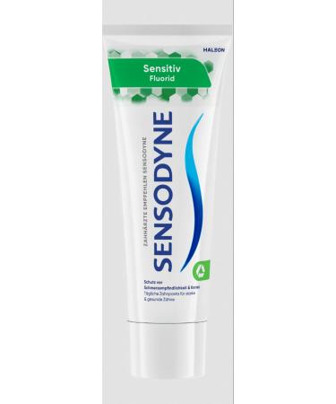 Sensodyne Sensodyne Sensitive Fluoride Toothpaste 75ml Daily toothpaste for sensitive teeth and pain