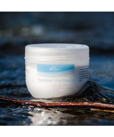 Pascoe Basenbad Vital - Natural Mountain & Sea Salt Bath Soak with Rose Quartz & Mountain Crystal - Fragrance-Free Dye-Free Vegan - 500g for Invigorating & Relaxing Bath Experience - Buy Online on GoSupps.com