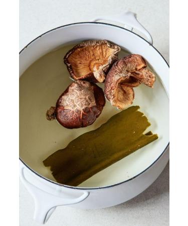  Umami Umami Organic Shiitake Mushrooms grown in Japan 50g - cultivated in the forests of Kyushu growing in Kunugi logs - Buy Online on GoSupps.com