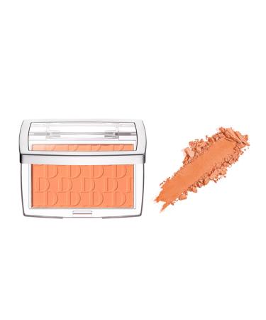 Smooth, long-lasting matte for a subtle, natural glow, lightweight for long-lasting women