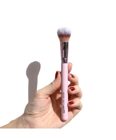 Half Caked Makeup Brush - Professional-Grade Vegan & Cruelty-Free Ultra-Soft Finish for Flawless Blush Application - International Shipping Available - Buy Online on GoSupps.com