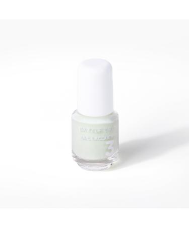Dazzle Dry Nail Mini Lacquer (Step 3) - Honeydew - A pale minty green with yellow undertones. Semi-sheer cream. (0.17 fl oz/ 5 Manicures) Honeydew | 0.17 Fl Oz