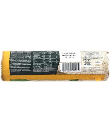 Biscotti Cereali Ore Liete Gran Cereale Pack of 12 biscuits with cereals packed in a 250 g tube + 1 sachet of talc Felce Azzurra 100 g - Buy Online on GoSupps.com