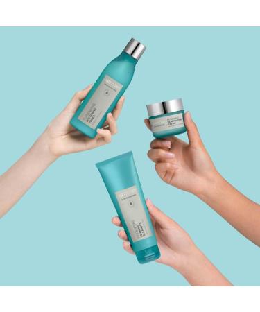 Amway Artistry Renewing Foam Cleanser 125ml - Gentle Exfoliating Face Wash for Glowing Skin | International Shipping Available - Buy Online on GoSupps.com