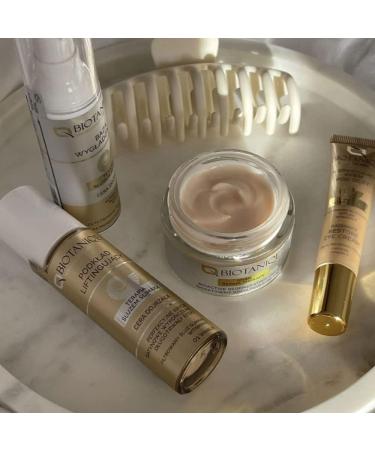 Snail Slime Lifting Foundation - 03 Golden Beige - Biotaniqe - Home - 03 Golden Beige 30 Ml - Buy Online on GoSupps.com