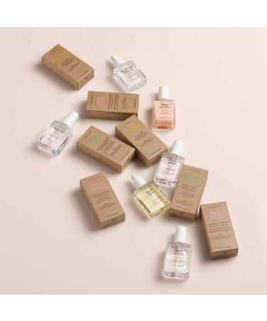  Manucurist Manucurist Green Nail Oil - Cuticle Oil - Nourishes and Regenerates Nails and Cuticles - Promotes Growth - Blend of 6 Oils - 99% Bio-Sourced - Nail Care - 15ml Bottle - Buy Online on GoSupps.com