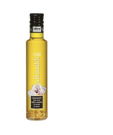 Italian extra virgin olive oil flavored with garlic