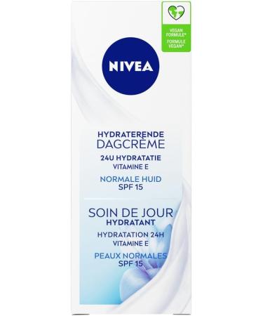 Beiersdorf NIVEA Essentials Moisturizing Day Cream Face cream Normal skin SPF 15 With vitamin E magnolia extract and lotus extract Face care 50 ml