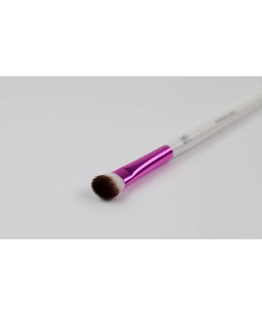 KISS Ruby Kisses Premium Large Eyeshadow Cosmetic Brush Professional Quality Cruelty Free Make-Up Tool with Soft 100% Synthetic Bristles - Buy Online on GoSupps.com