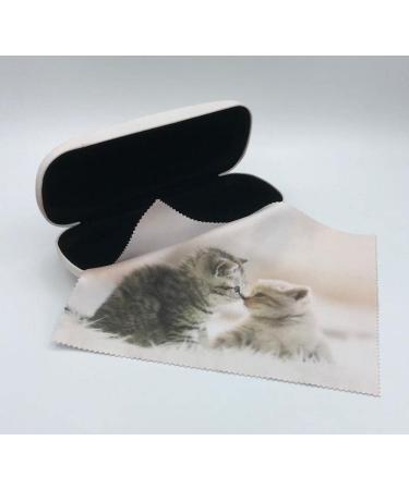 Shop Cat Motif Glasses Cleaning Cloth with Case | Sport & Spieleversand - International Shipping Available - Buy Online on GoSupps.com