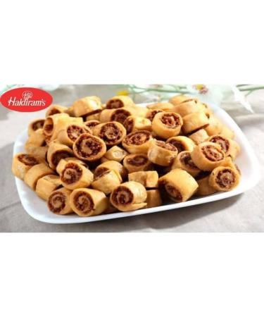 Haldiram's Mini Bhakharwadi | 200g (Pack of 2) | Popular Indian Savouries | Treat for Every Occasions | Bite Sized Snack - Buy Online on GoSupps.com