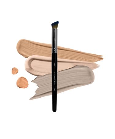 Cinema Secrets A42 Angled Concealer Brush - Perfect for Flawless Makeup Application | International Shipping Available - Buy Online on GoSupps.com
