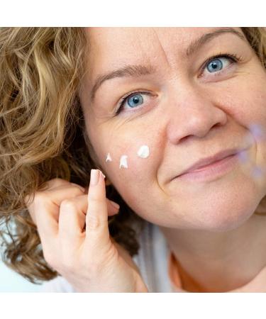 Vegan Anti-Aging Cream with Retinol 45ml - Dermatologically tested rated "EXCELLENT" - Cosmetics made in Europe - Anti-wrinkle cream cruelty-free - Nordic Cosmetics Face Cream - Buy Online on GoSupps.com