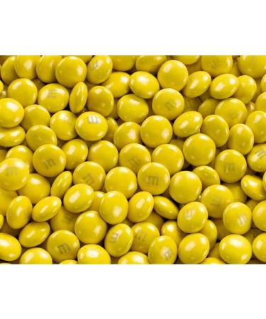 M&M'S Single Colour Milk Chocolate 300g Bag of M&M'S DIY Idea Ideal for Wedding Birthday Party Candy Buffet Christening Gender Reveal (Yellow) - Buy Online on GoSupps.com