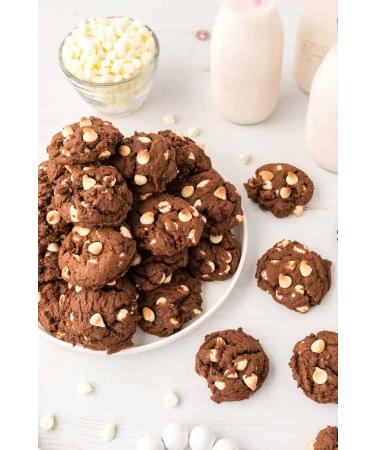 Bakers Street | Finest Belgian | White Chocolate Chips 500g | Premium Quality | Baking & Dessrets | Makeing Cake Muffin and all of bakings - Buy Online on GoSupps.com