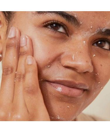 THE BODY SHOP Vitamin C Glow Revealing Liquid Peel FOR DULL SKIN REMOVES IMPURITIE (100 ML LIQUID) - Buy Online on GoSupps.com