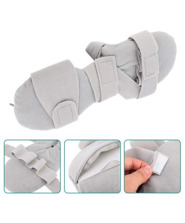 Durable Right Hand Wrist Protector - Practical Brace to Reduce Discomfort & Injuries | International Shipping - Buy Online on GoSupps.com