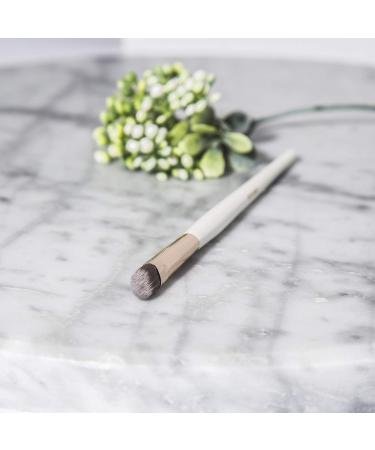DESSINES Vegan MakeUp Brush - Professional TU-772 Concealer Brush with Natural Wooden Handle | Cream White | International Shipping - Buy Online on GoSupps.com