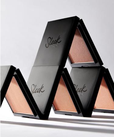 Buy Sleek Bronzing Powder Face Form Obsessed Fair 9.4g - International Shipping Available - Buy Online on GoSupps.com