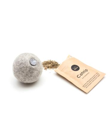Lucybalu Filzball with catnip |Cat toys with ball |Filz cat ball with Catnip |Cats from wool |Natural toy for cats |Game ball for cats with catnip - Buy Online on GoSupps.com