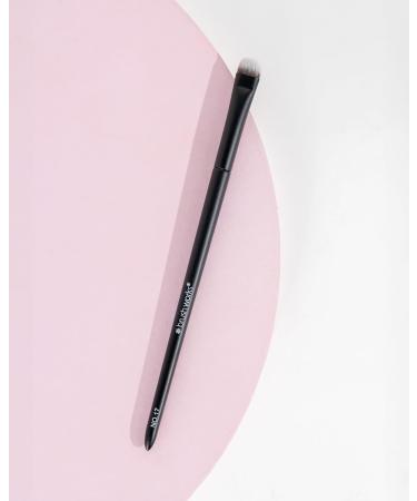 Brushworks No. 17 Carving Brush - Buy Online on GoSupps.com