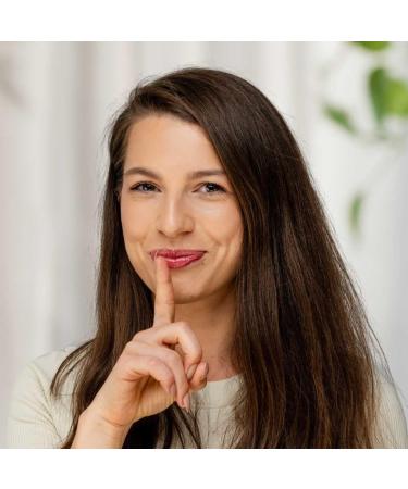 Buy EVOLVE Organic Beauty Bio-Retinol Glossy Lip Oil | Vegan Clean & Cruelty-Free | International Shipping Available - Buy Online on GoSupps.com